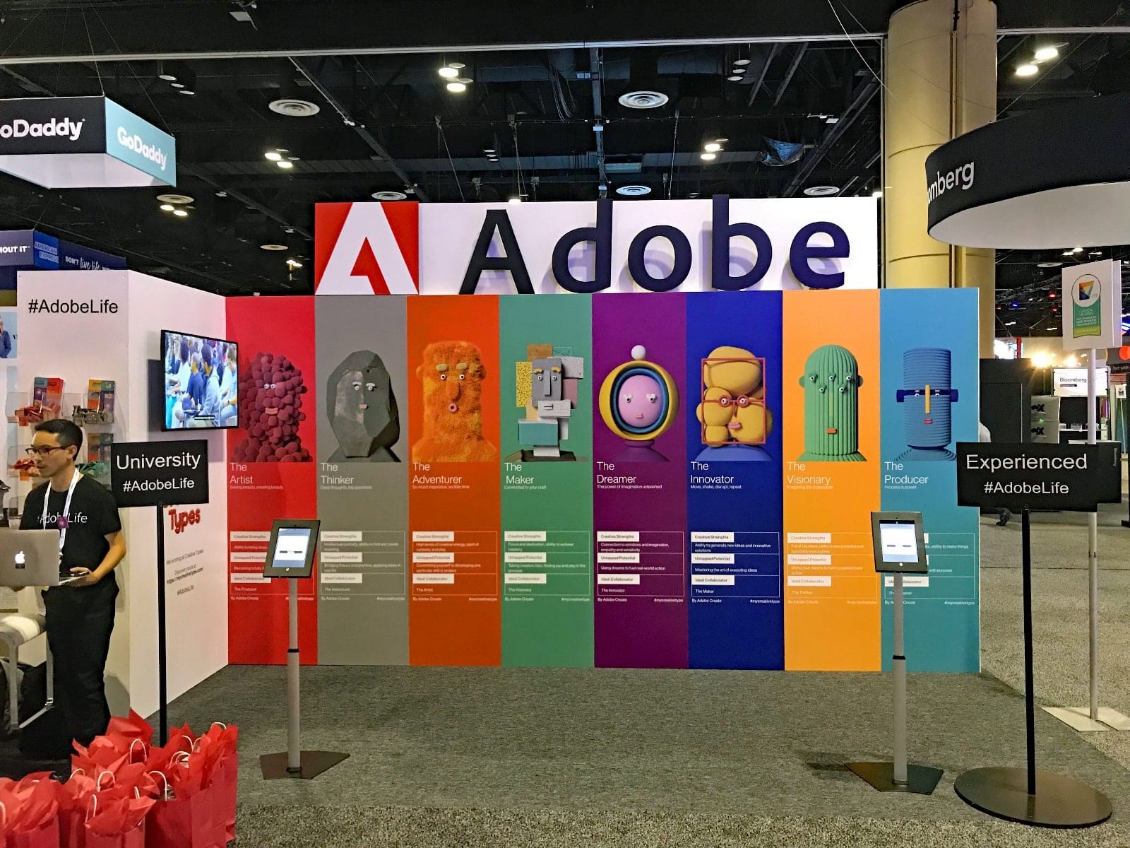 Jasa Pembuatan Dan Sewa Custom Stand Booth Tenant Bandung